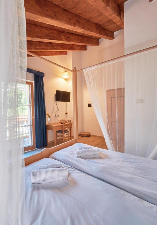 Hotel Bed & Bike Ledro โมลินา ดิ เลโดร ภายนอก รูปภาพ