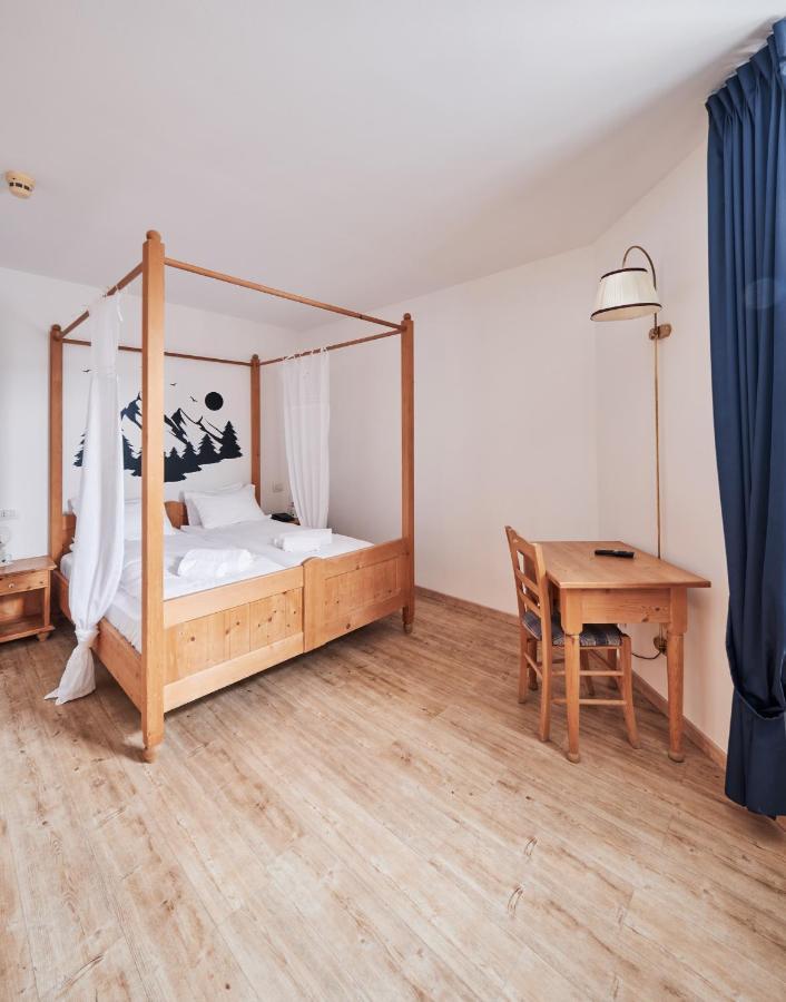 Hotel Bed & Bike Ledro โมลินา ดิ เลโดร ภายนอก รูปภาพ