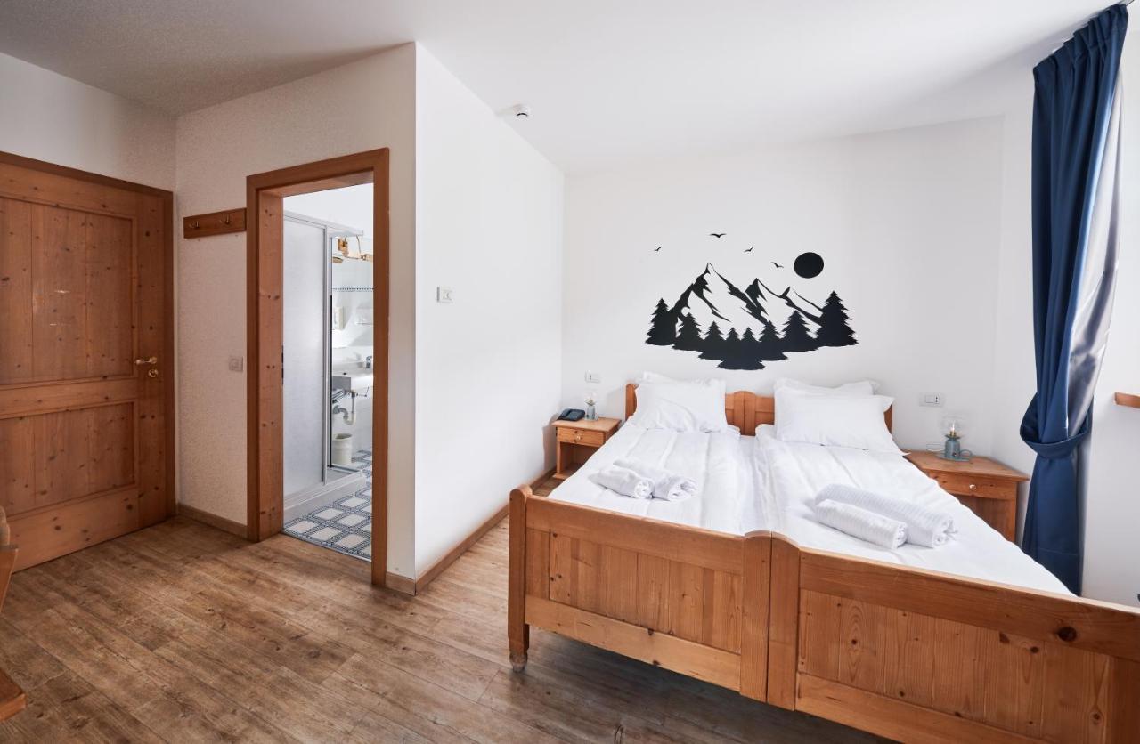 Hotel Bed & Bike Ledro โมลินา ดิ เลโดร ภายนอก รูปภาพ
